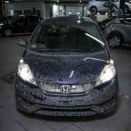 Honda Fit Hybrid - установка биксеноновых линз
