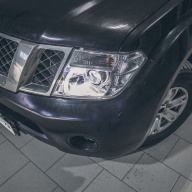 Установка линз в рефлекторные фары Nissan Navara
