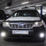 Subaru Forester - заменили лампы в противотуманных фарах на светодиодные Narva Range Performance LED.