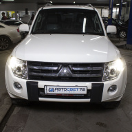 Mitsubishi Pajero - замена линз и установка ДХО.
