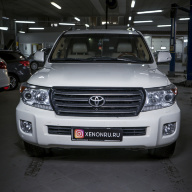 Toyota Land Cruiser 200 - герметизация фары, чистка, полировка и сборка на новый герметик.